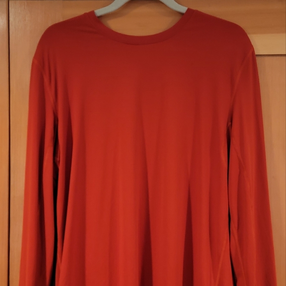 Mountain Hardwear Sun shirt. - Picture 1 of 2